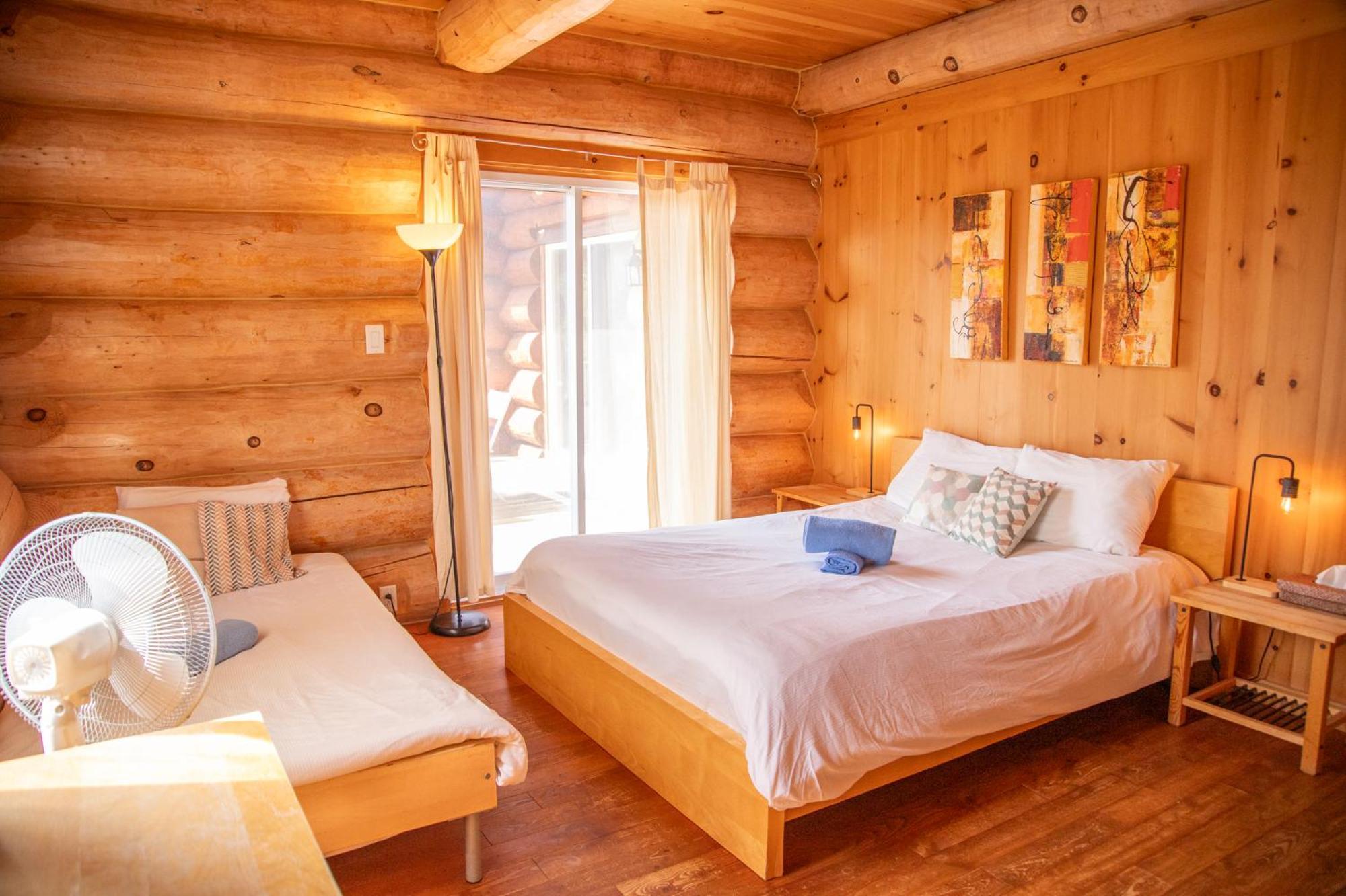 Auberge Couleurs De France Lac-Simon Экстерьер фото